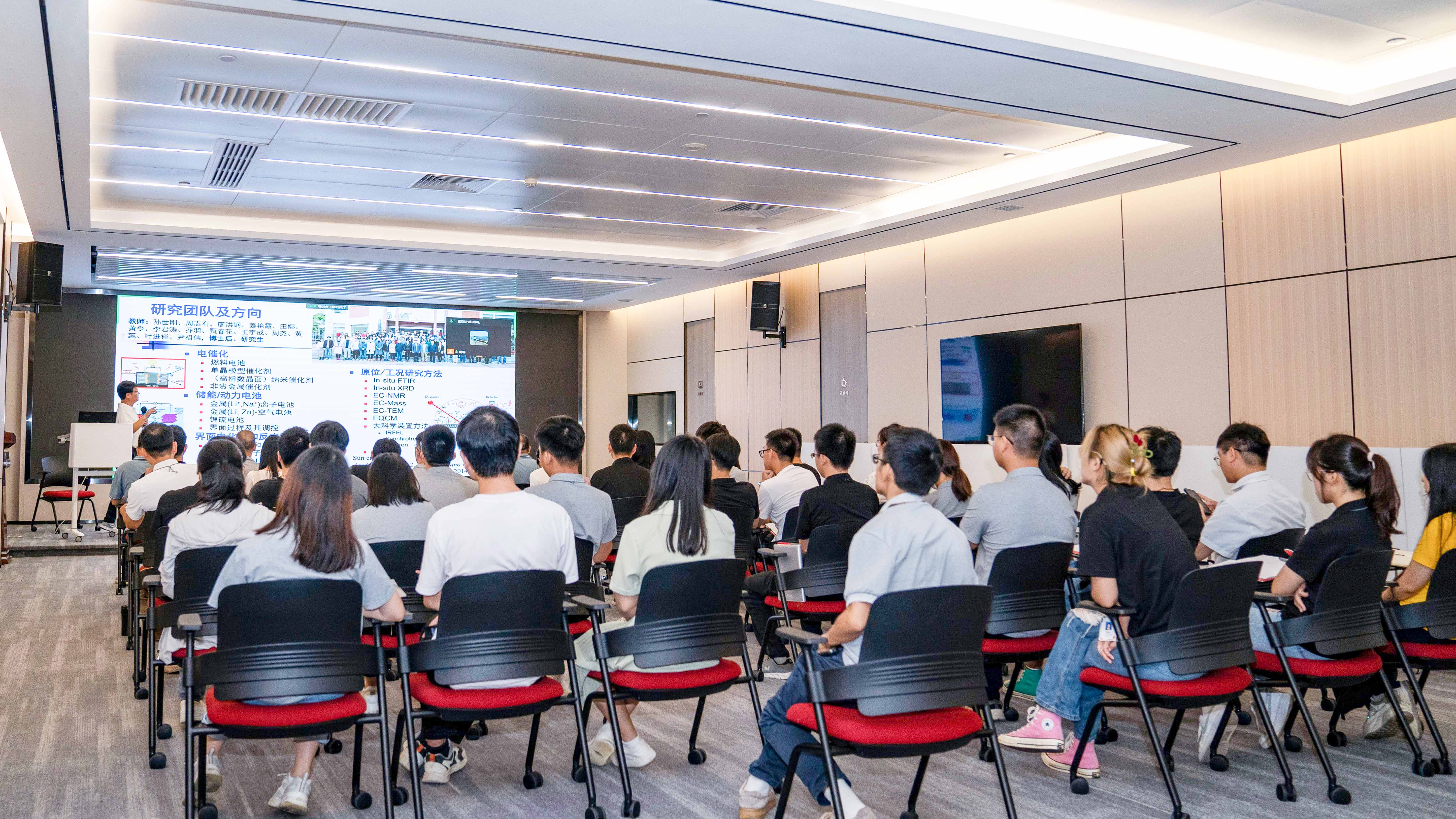 �µ���(�й���)�������޹�˾����