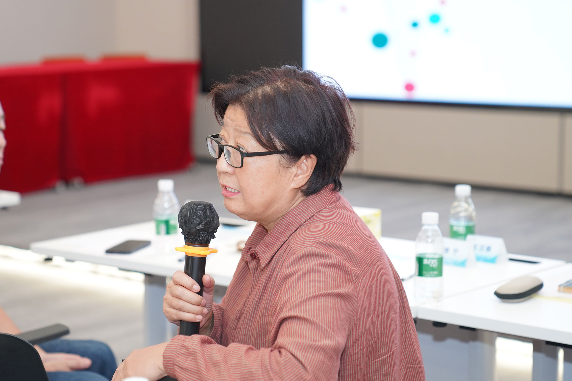 �µ���(�й���)�������޹�˾����